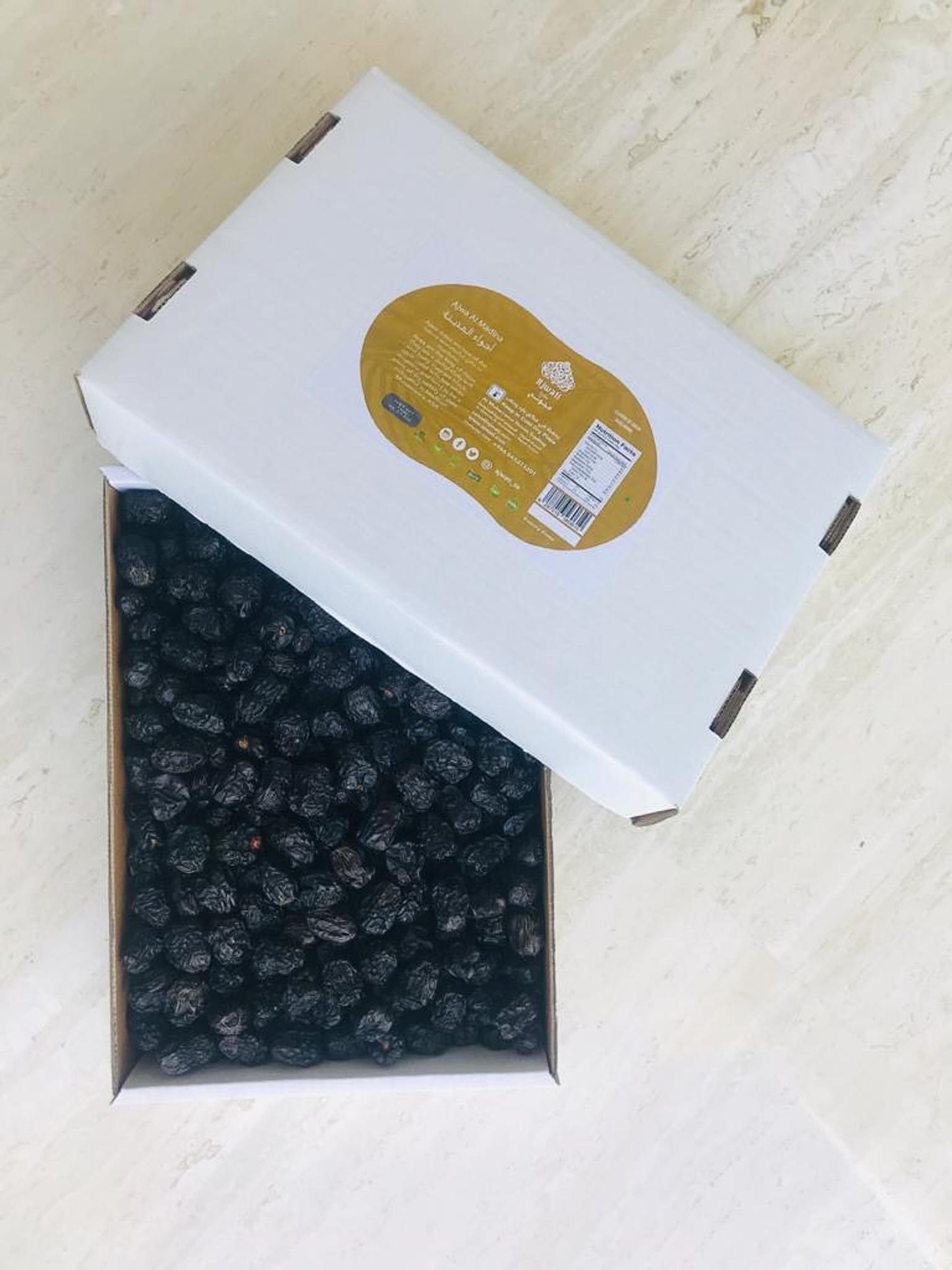 Ajwa Al Madina Grade Jumbo size| Madina Date Fruit